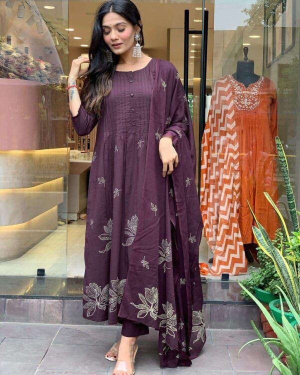 Floral Dreams ? Printed & Embroidered Cotton Dress (Size XL) - Image 2