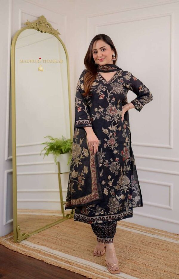 Flawless Florals ? Printex Embroidered Cotton Dress for Daily Style (L) - Image 8